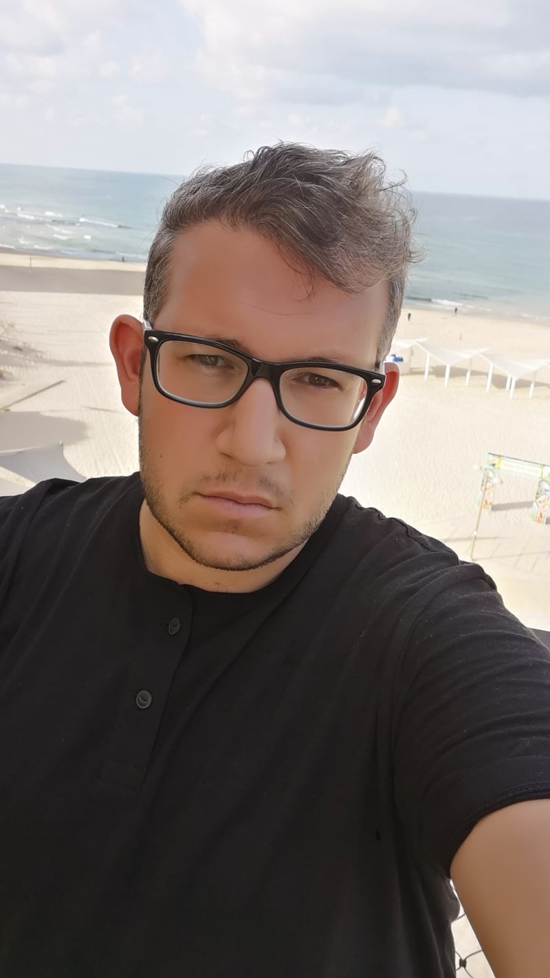 Ezra Halevi, founder of Pause Moment
